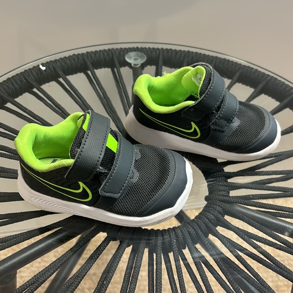 Nike Other - Toddler  Nike tennis shoe size 5C.  Great shape!